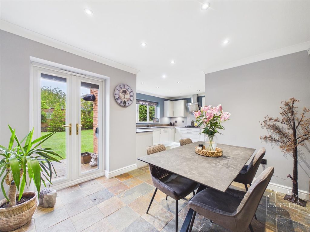 Additional image 7 of 5 bed detached house for saleLychgate Close, Burbage, Hinckley LE10