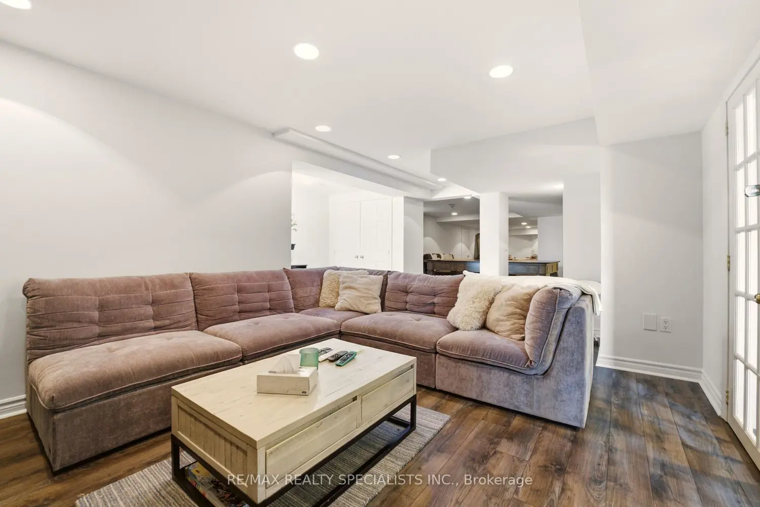 Additional image 16 of 16 Curry Crescent