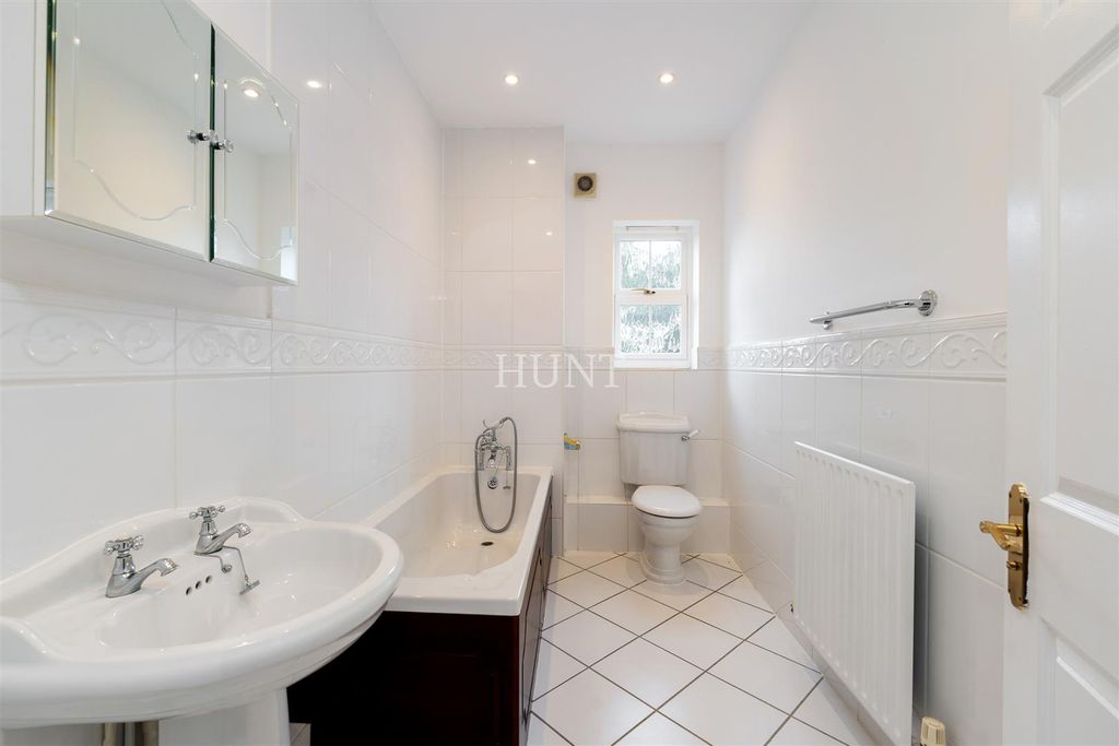 Additional image 17 of 6 bed detached house for saleRegents Drive, Repton Park, Woodford Green, Essex IG8