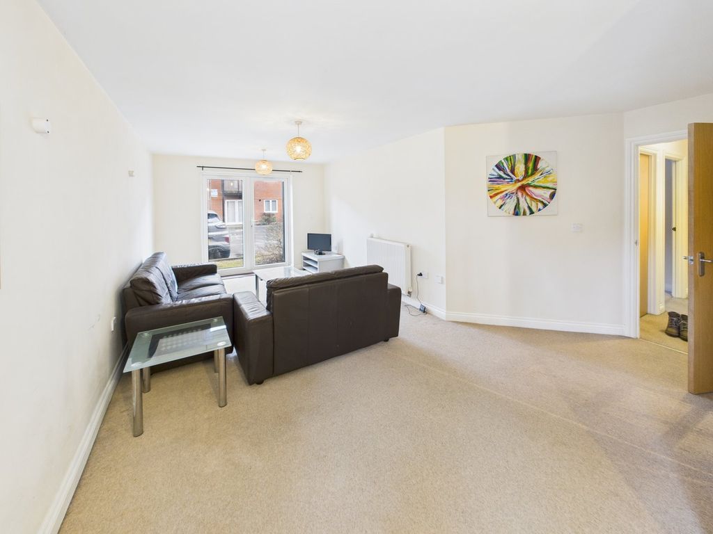 Additional image 2 of 2 bed flat for saleProvidence Hill, Bursledon, Southampton SO31
