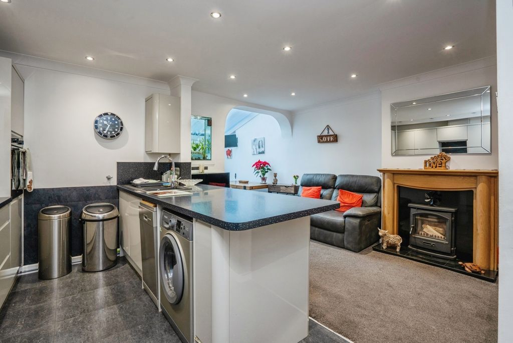 Additional image 4 of 4 bed terraced house for saleMeon Road, Southsea, Hampshire PO4