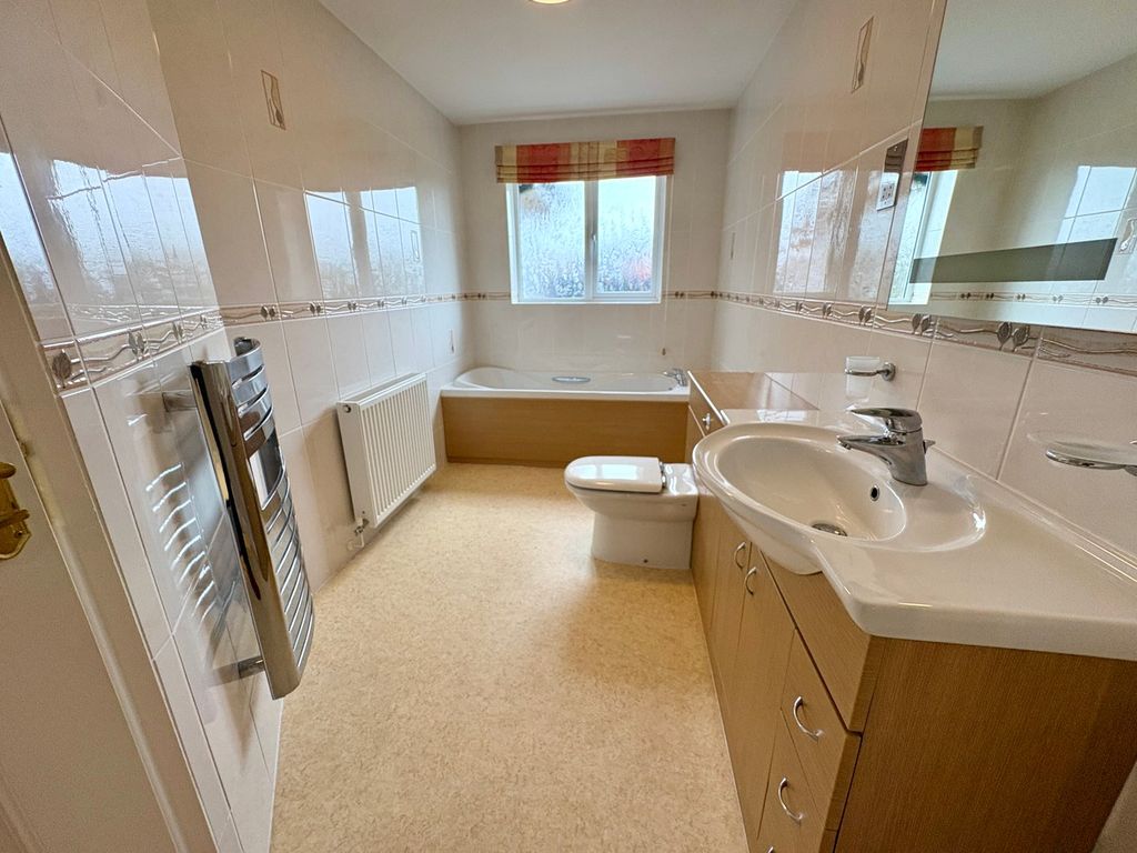 Additional image 18 of 4 bed detached bungalow for saleBrowns Close, Sapcote, Leicester LE9