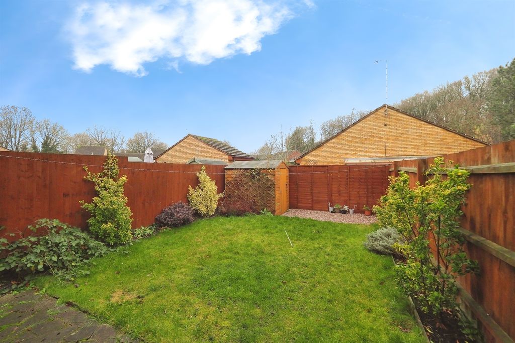 Additional image 14 of 3 bed semi-detached house for saleRavensthorpe Drive, Loughborough LE11