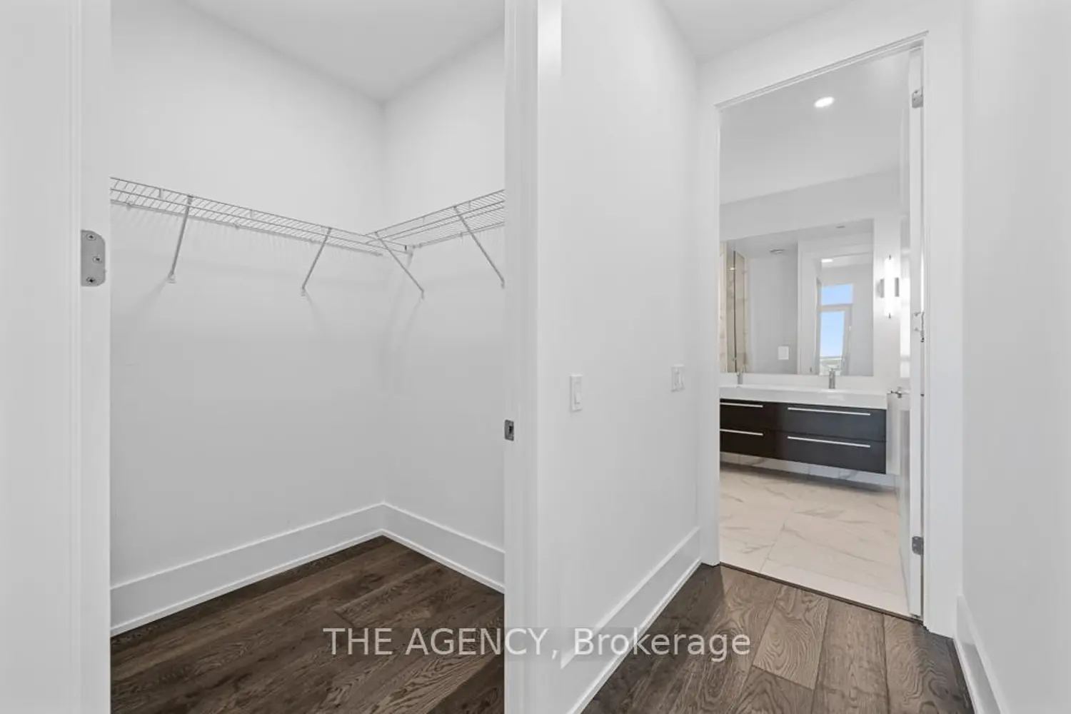 Additional image 14 of 39 Roehampton Avenue 4506