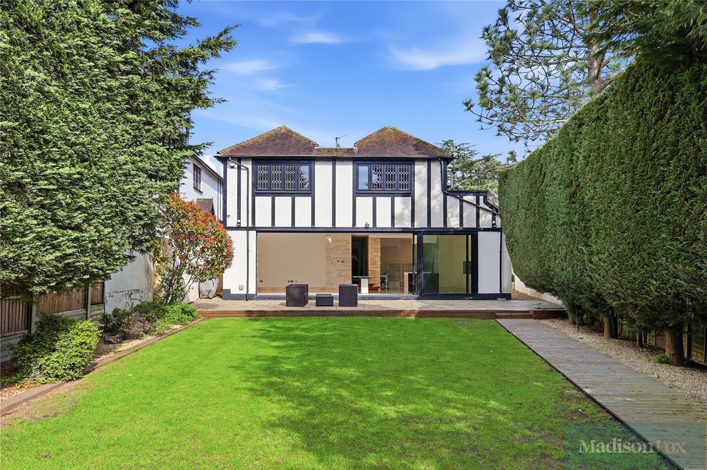 Additional image 37 of 5 bed detached house for saleWoodland Way, Woodford Green IG8