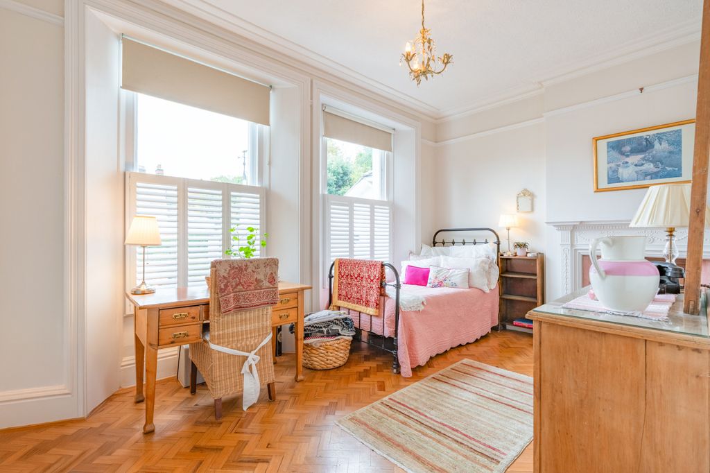 Additional image 27 of 4 bed semi-detached house for saleHeron Lodge, London Road, Worcester WR5