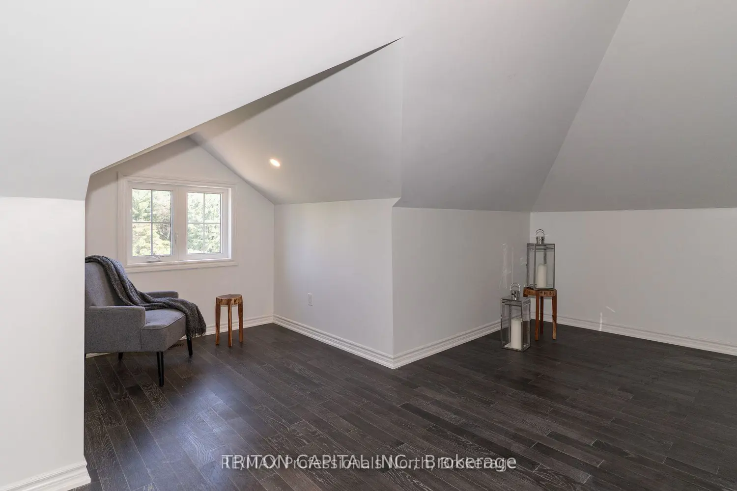 Additional image 10 of 17 Turnberry Court