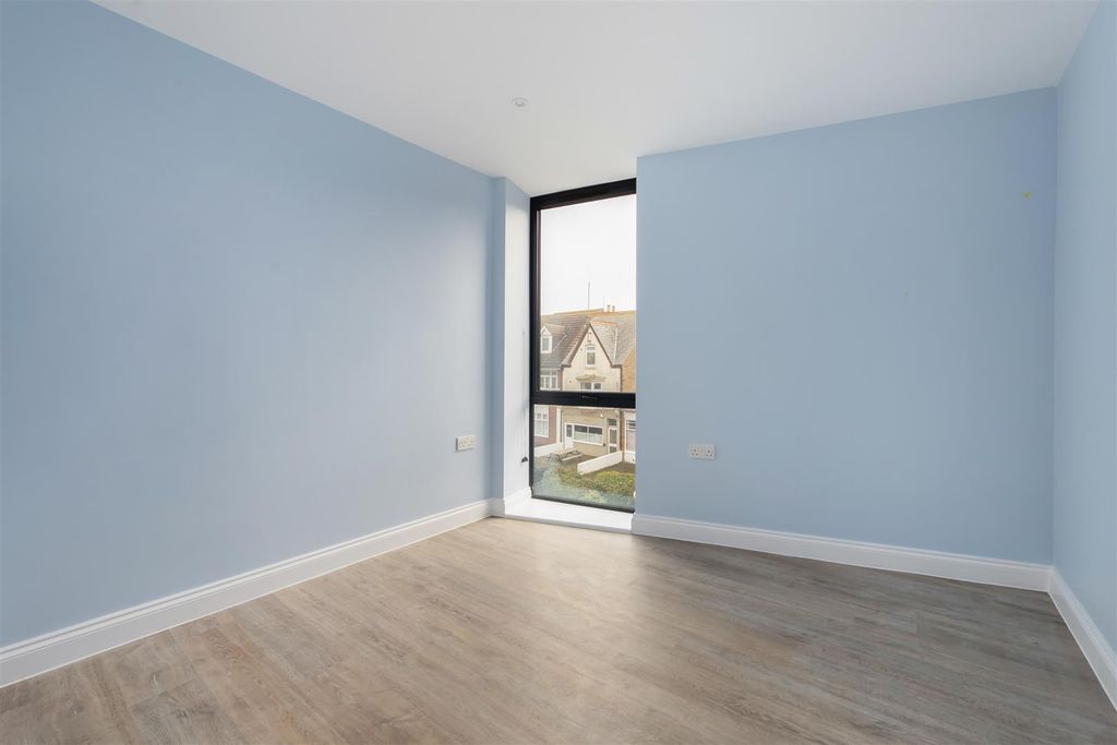 Additional image 13 of 2 bed flat for saleBeach Walk, Whitstable CT5