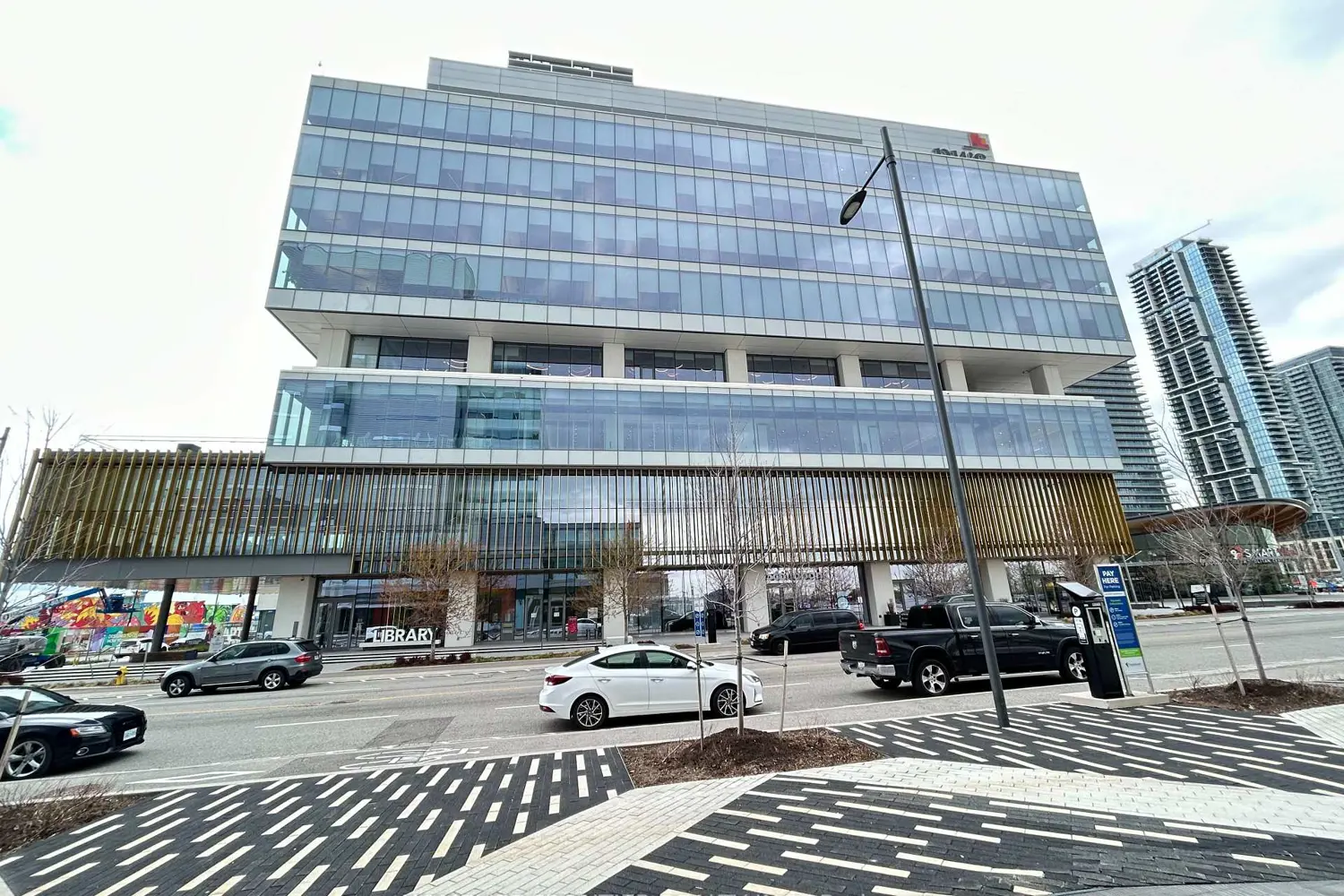 Additional image 19 of 1000 Portage Parkway 3710