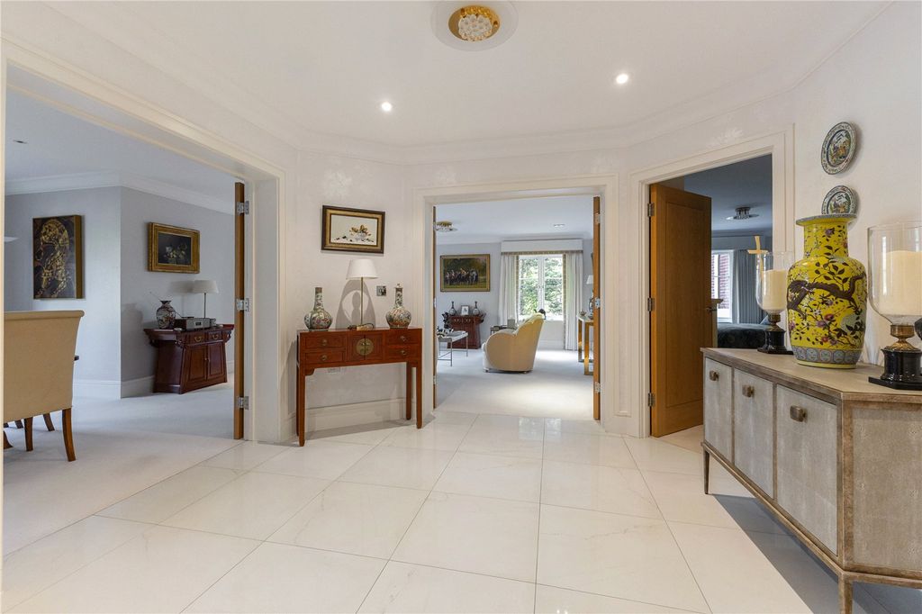 Additional image 8 of 2 bed flat for saleDevenish Road, Sunningdale, Berkshire SL5
