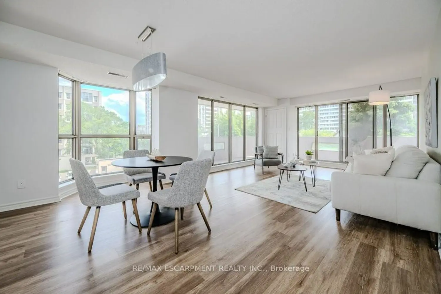 Additional image 10 of 67 Caroline Street 302 (B)
