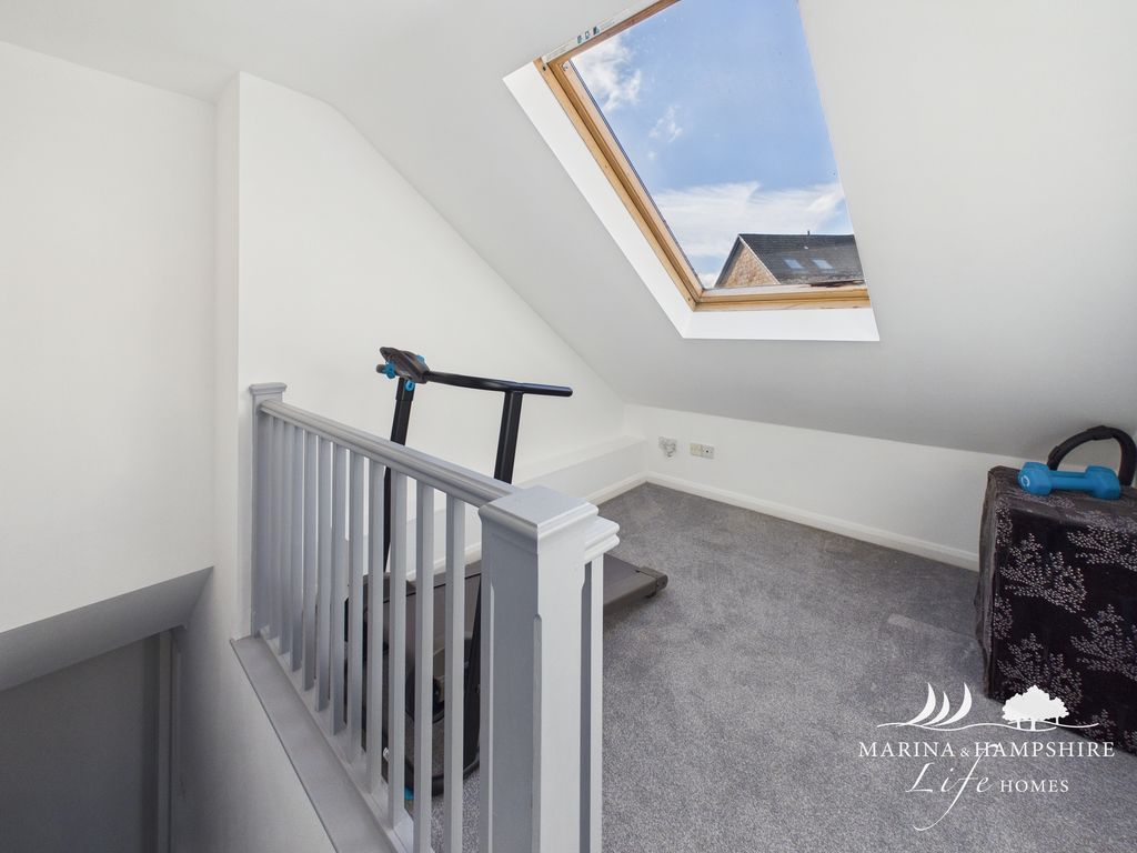 Additional image 24 of 3 bed town house for saleNewlyn Way, Portsmouth PO6