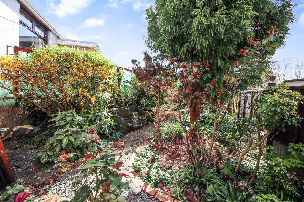 Additional image 10 of 2 bed detached bungalow for saleSouth East Road, Sholing SO19