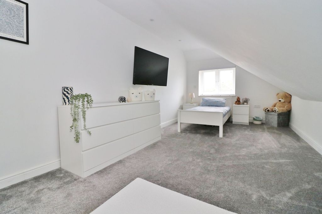 Additional image 18 of 5 bed detached house for saleNetley Firs Road, Hedge End SO30
