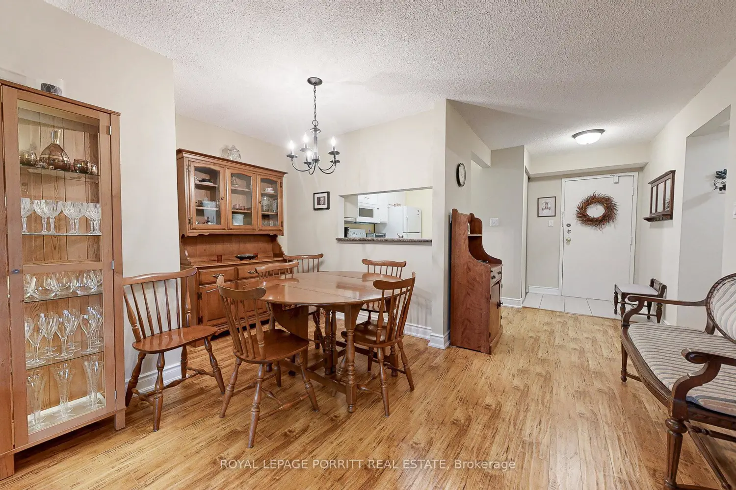 Additional image 6 of 3835 Lake Shore Boulevard 208
