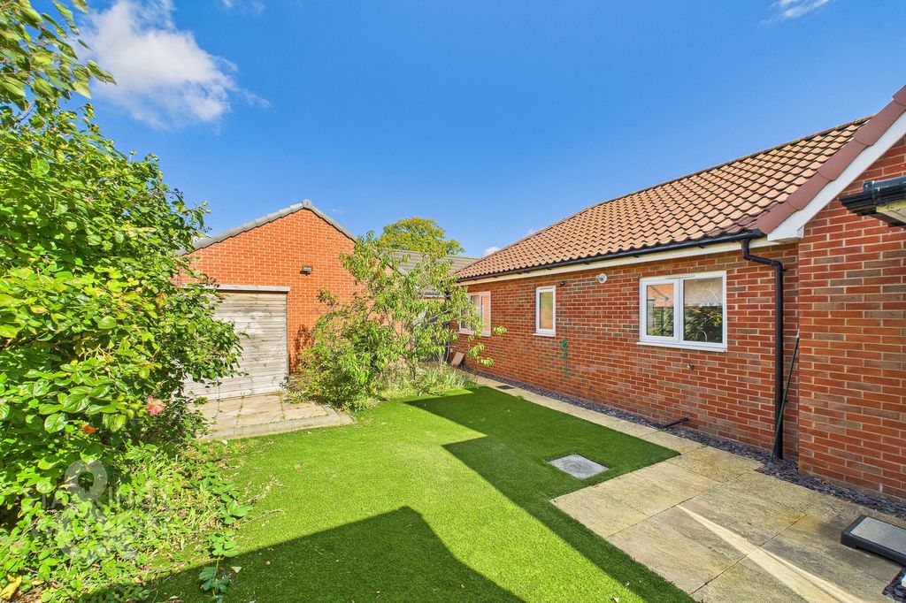 Additional image 25 of 3 bed detached bungalow for saleSomme Close, Wymondham NR18