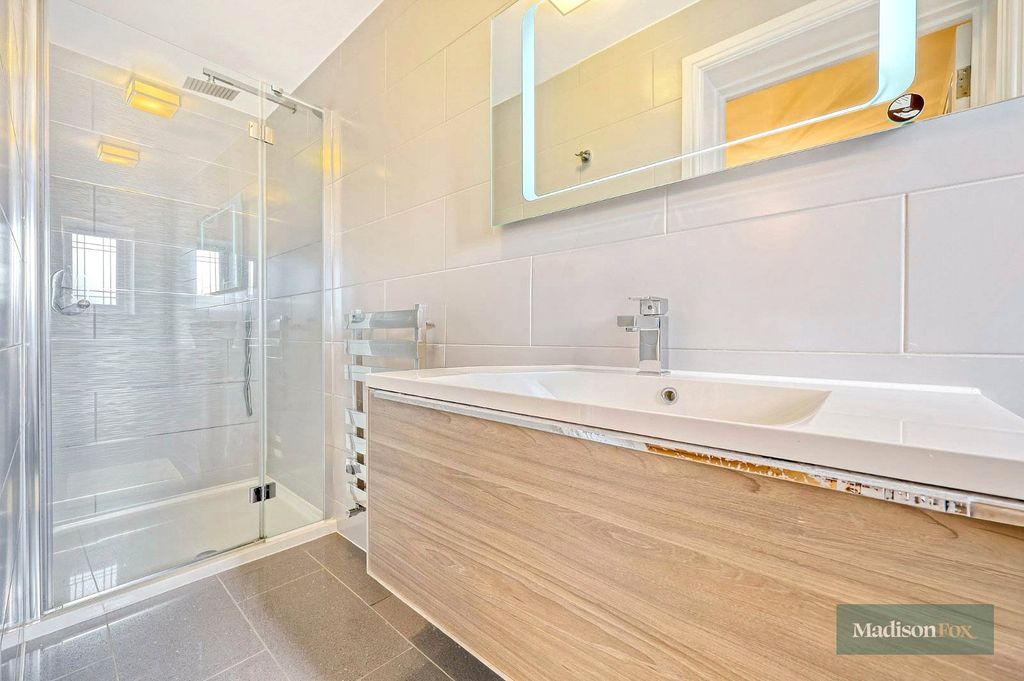 Additional image 38 of 5 bed detached house for saleThe Dell, Woodford Green IG8