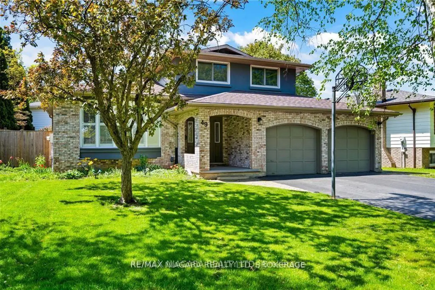 49 Royal Oak Drive