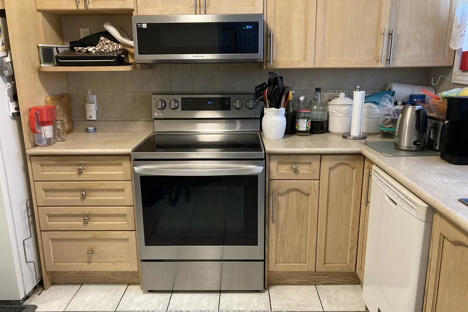 Additional image 9 of 374 Driftwood Avenue #6