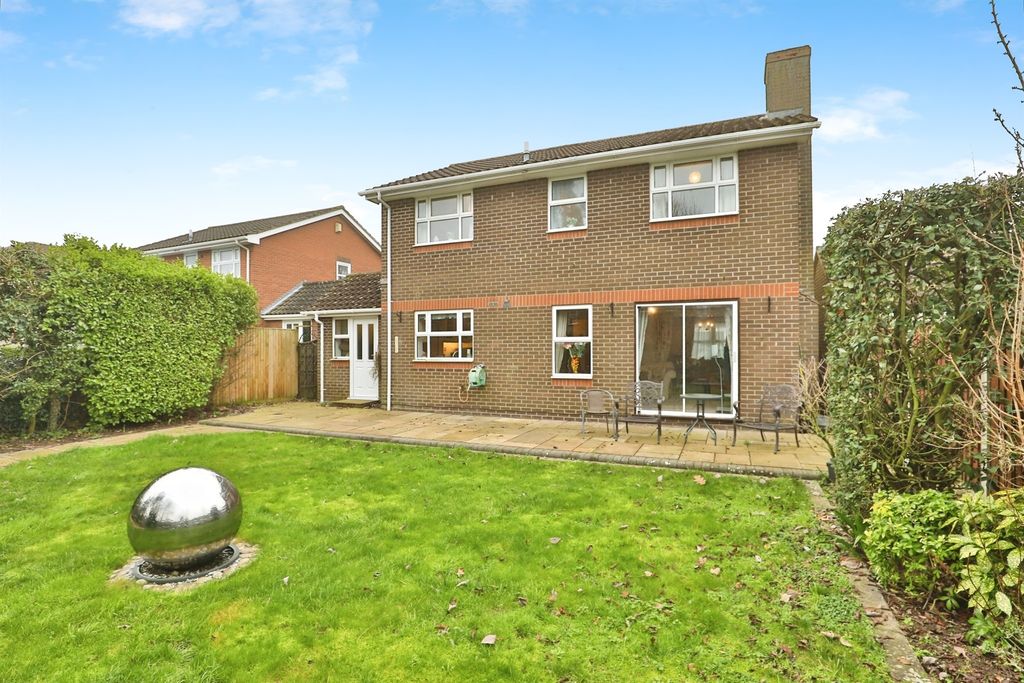 Additional image 16 of 4 bed detached house for saleBarnham Broom Road, Wymondham NR18