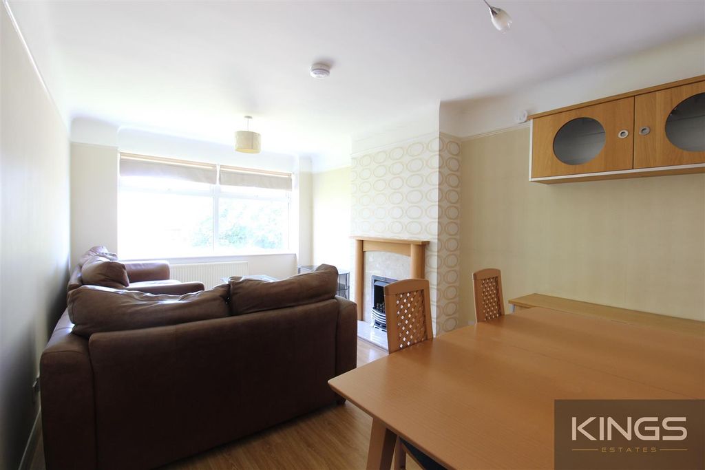 Additional image 5 of 2 bed flat for saleWestridge Road, Southampton SO17