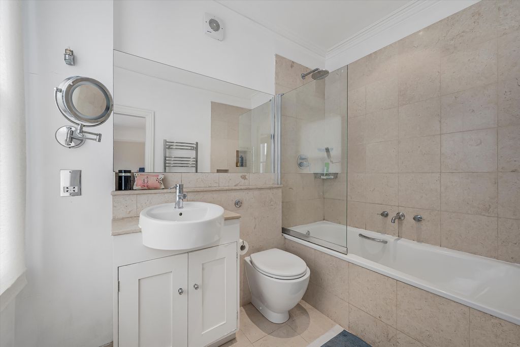 Additional image 11 of 5 bed detached house for saleThe Vineyard, Richmond TW10