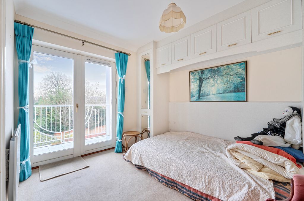 Additional image 6 of 2 bed flat for saleWinn Road, Highfield, Southampton, Hampshire SO17