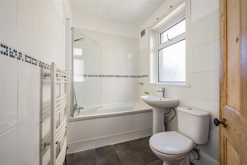 Additional image 19 of 3 bed semi-detached house for saleConiston Avenue, Portsmouth PO3