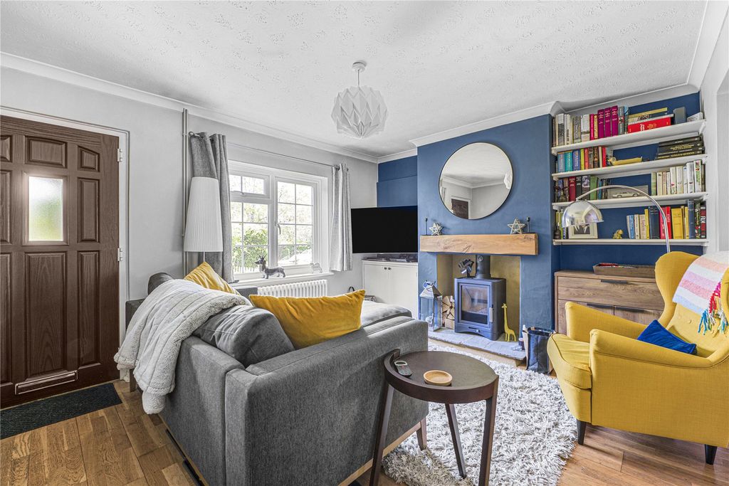 Additional image 2 of 2 bed terraced house for saleVictoria Road, Knaphill, Woking GU21