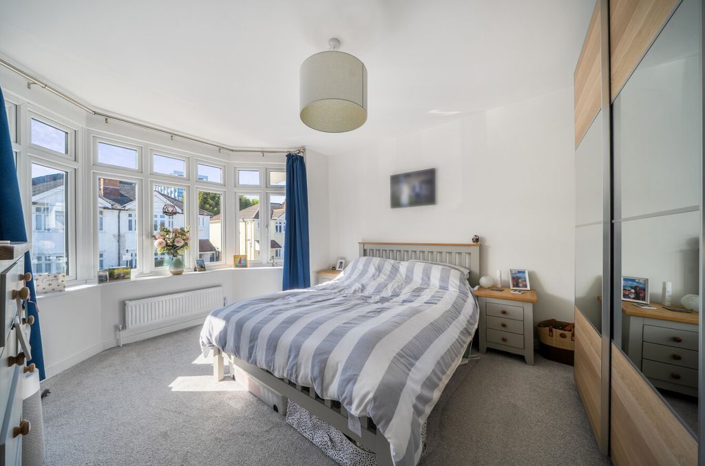 Additional image 5 of 3 bed semi-detached house for saleMerton Road, Highfield, Southampton, Hampshire SO17
