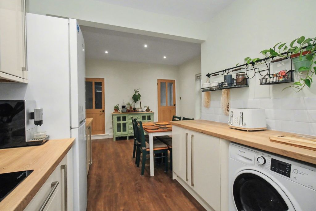 Additional image 7 of 2 bed semi-detached house for saleBotany Bay Road, Sholing SO19