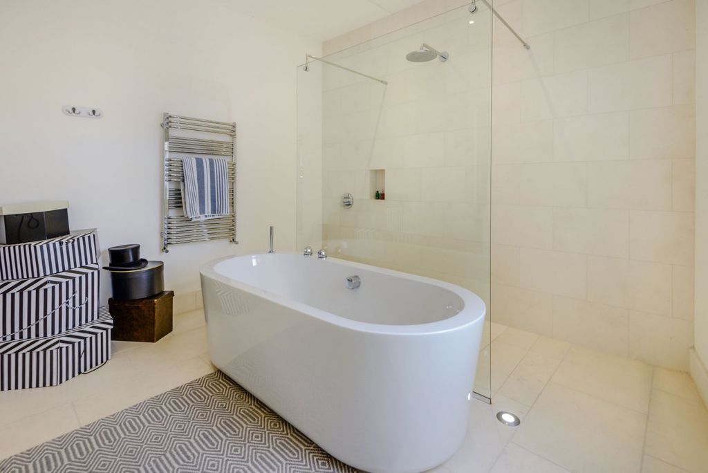 Additional image 10 of 4 bed terraced house for salePark Street, Windsor, Berkshire SL4