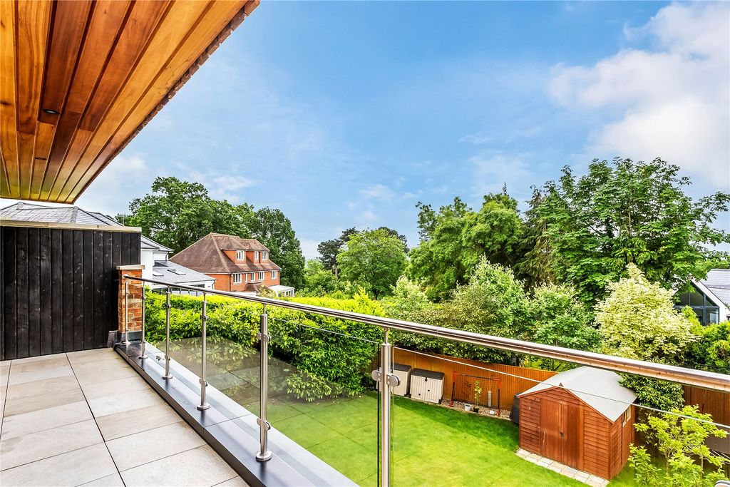 Additional image 21 of 6 bed detached house for saleHook Heath, Surrey GU22