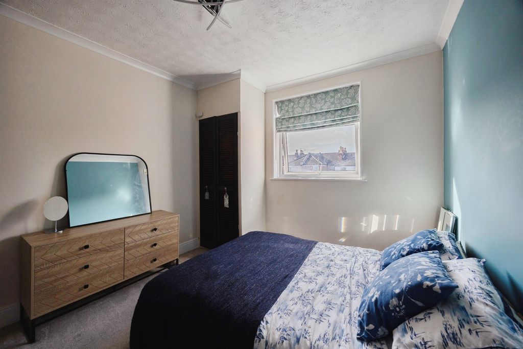 Additional image 10 of 2 bed terraced house for salePowerscourt Road, Portsmouth PO2