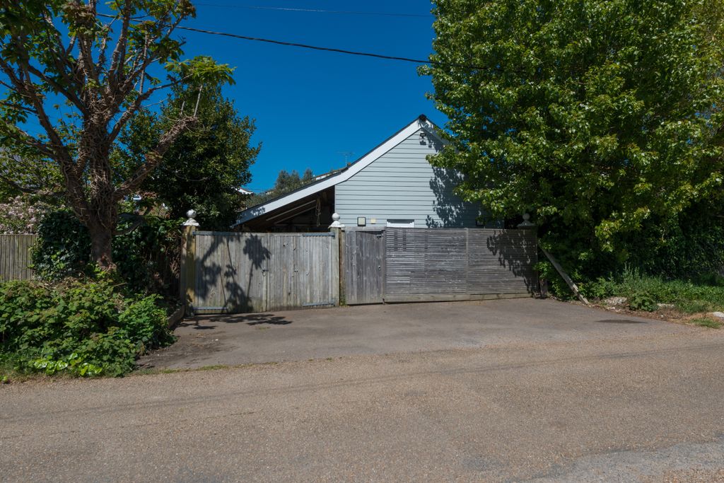 Additional image 23 of 5 bed detached house for salePreston Parade, Seasalter, Whitstable CT5