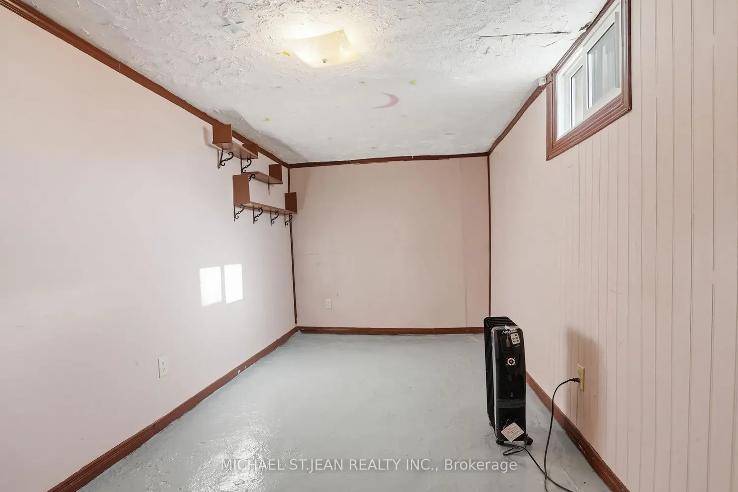 Additional image 13 of 176 Adair Avenue
