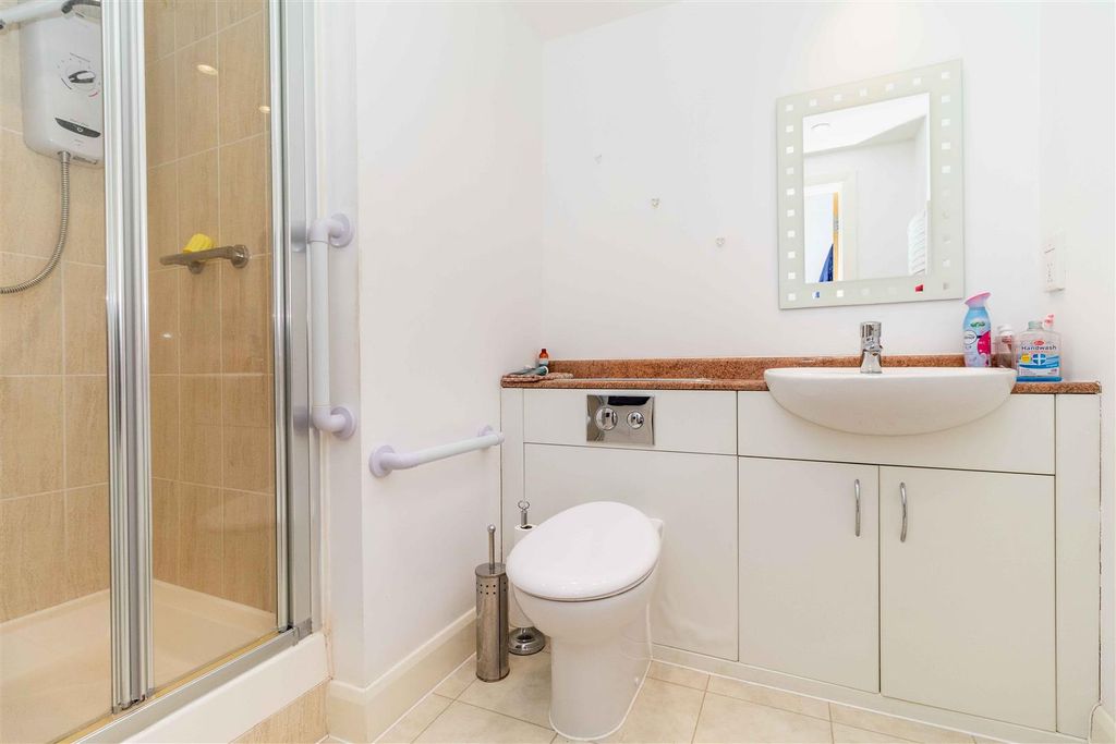 Additional image 8 of 2 bed flat for saleSteyne Gardens, Worthing BN11