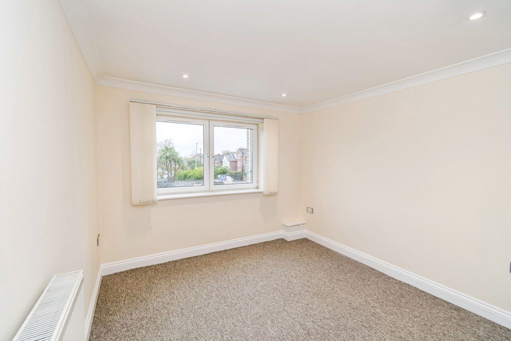Additional image 11 of 2 bed flat for saleWinchester Road, Southampton, Hampshire SO16
