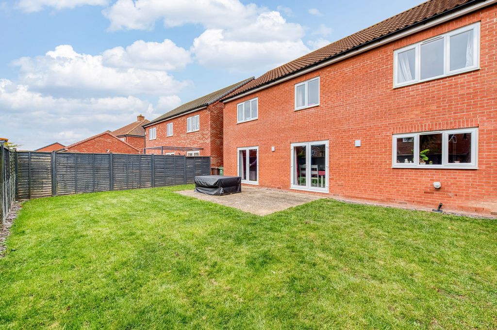 Additional image 20 of 5 bed detached house for saleNorwich Road, Wymondham NR18