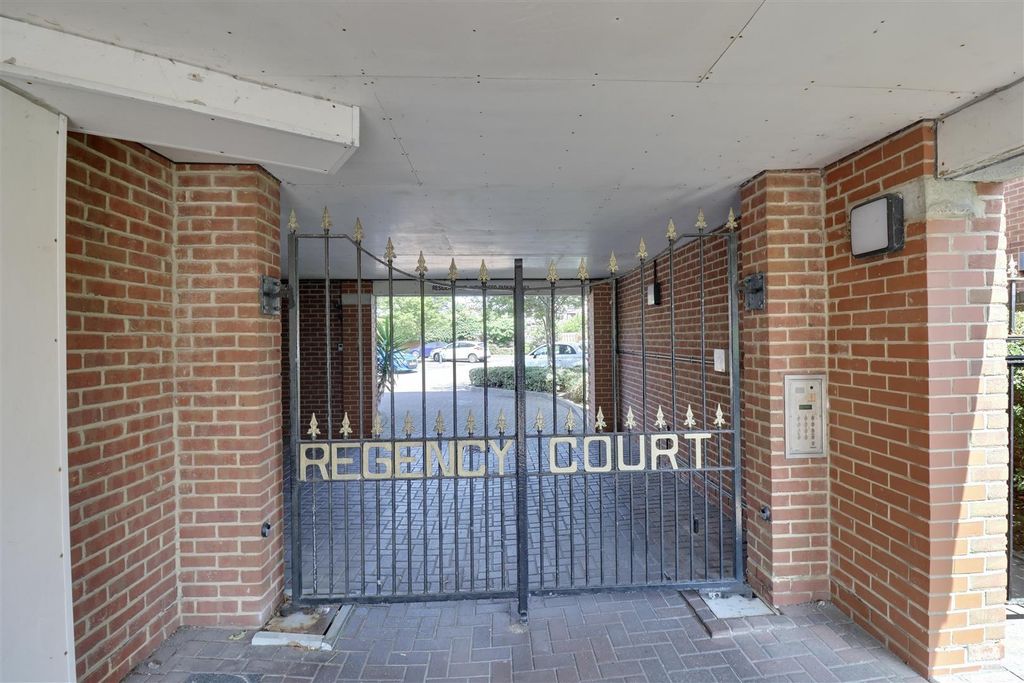 Additional image 12 of 2 bed flat for saleKing Charles Street, Portsmouth PO1