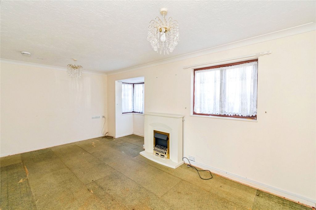 Additional image 5 of 1 bed flat for saleChestnut Lodge, Southampton SO16