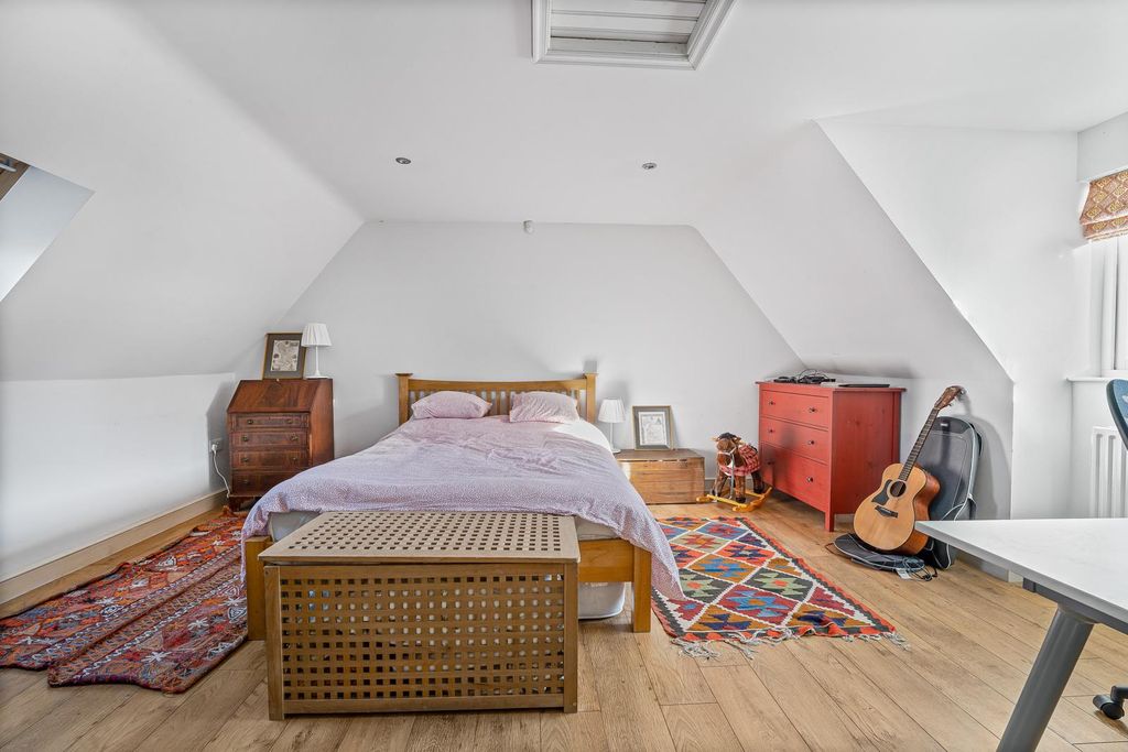Additional image 10 of 5 bed property for saleShipton Road, Woodstock OX20
