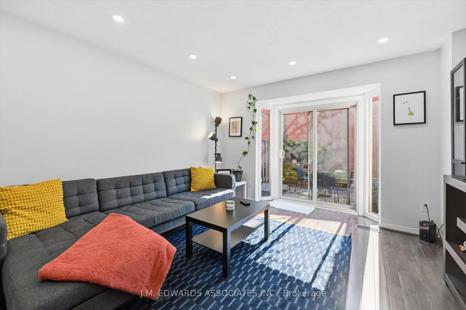 Additional image 13 of 895 Maple Avenue 215