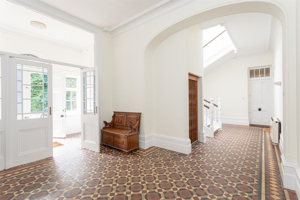 Additional image 34 of 4 bed property for saleLavershot Hall, Windlesham GU20