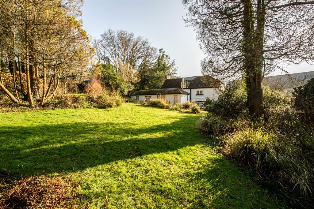 4 bed detached house for saleStoke Hill, Yelverton, Devon PL20