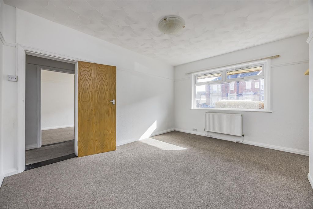 Additional image 6 of 2 bed flat for saleLondon Road, Portsmouth PO2