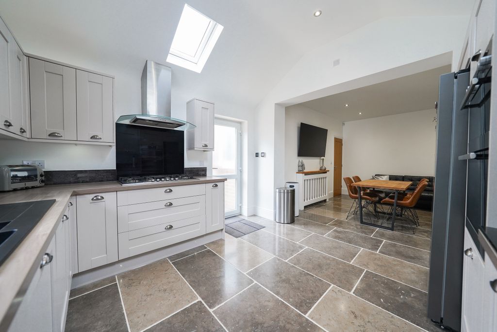 Additional image 5 of 3 bed semi-detached house for saleBroom Leys Road, Coalville, Leicester, Leicestershire LE67