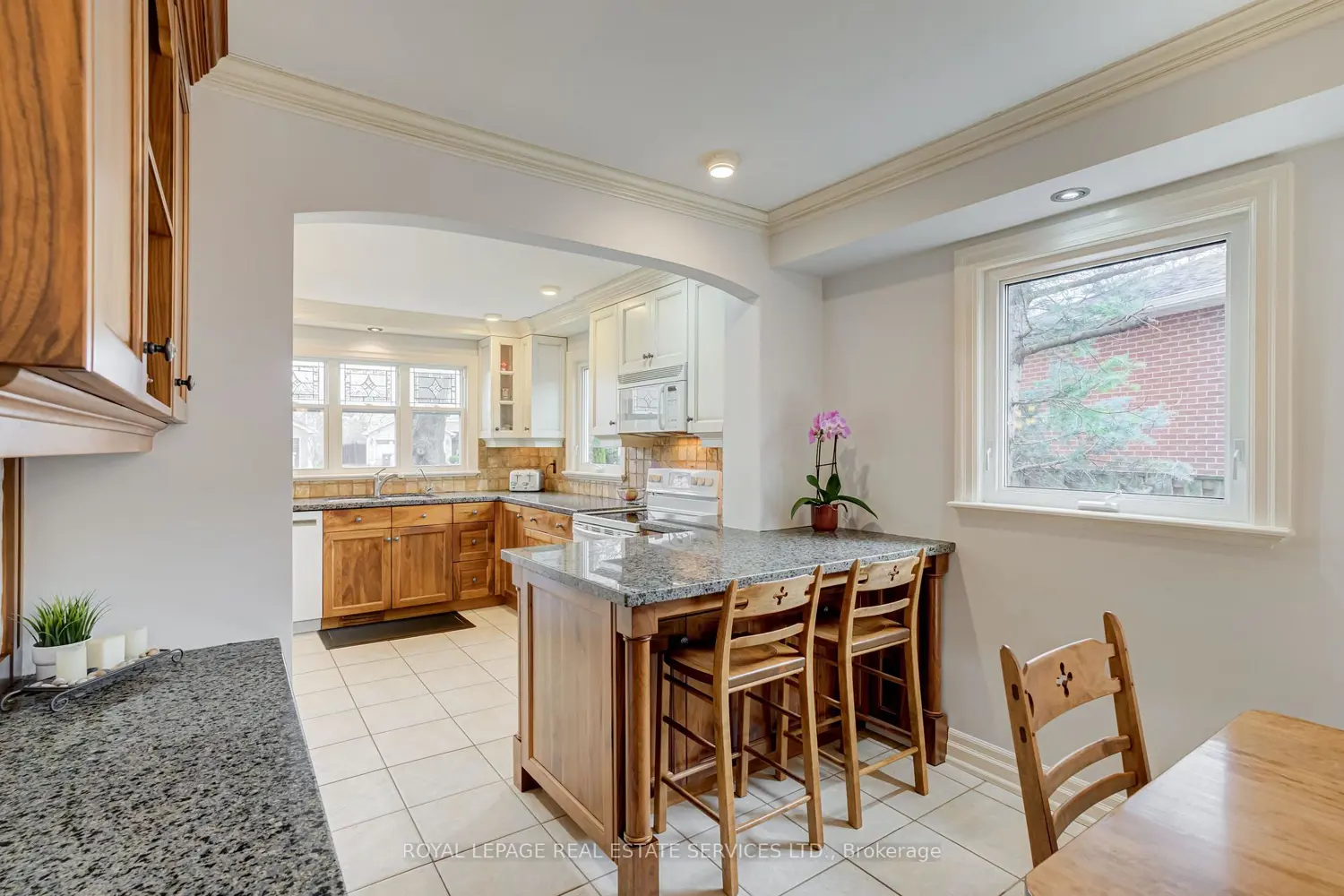 Additional image 7 of 716 Cameron Court