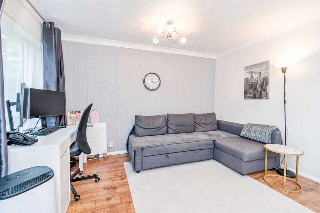 Additional image 5 of 2 bed flat for saleNorthlands Road, Southampton SO15