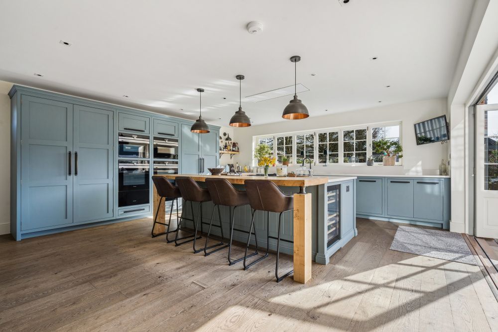 Additional image 6 of 6 bed detached house for saleThe Vale, Wokingham RG40